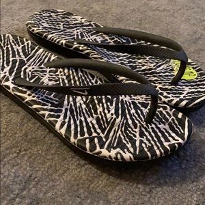 NIKE women sandals